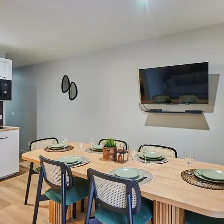 Centrer Of By Prestige Apartment *